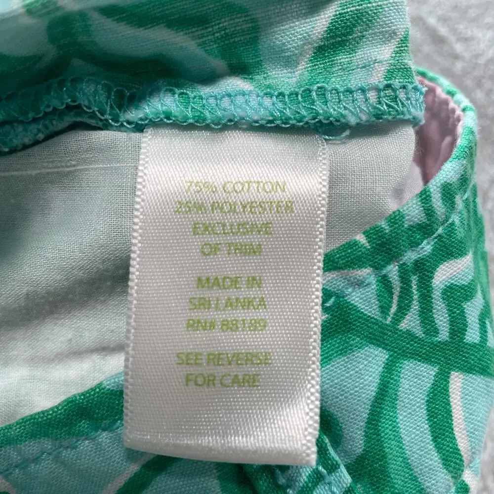 Lilly Pulitzer Shorts Womens Medium Green Originals Toucan Tango Tropical Print - Picture 4 of 8